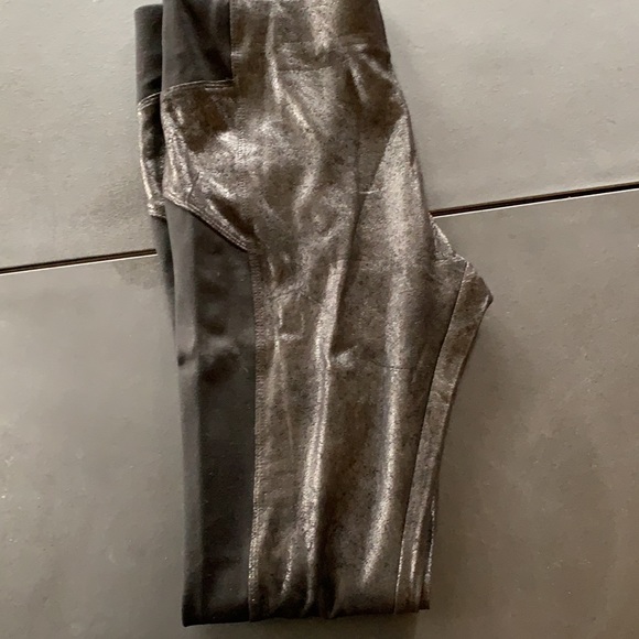 Jeans - Picture 2 of 5